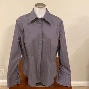 Gray stretch blouse with 3 buttons on sleeve